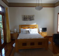 Le Piaf on Treasure Bed and Breakfast - Accommodation Batemans Bay