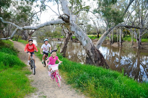 NRMA Echuca Holiday Park - Accommodation Batemans Bay 0
