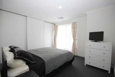 Oaklands Junction - Accommodation Batemans Bay 3