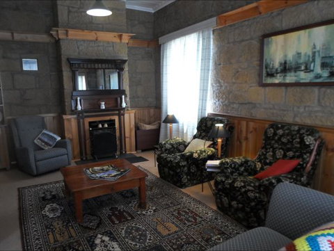 The Heritage Post Office - Accommodation Batemans Bay 1