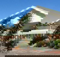 Tuckerbox Motor Inn - Accommodation Batemans Bay