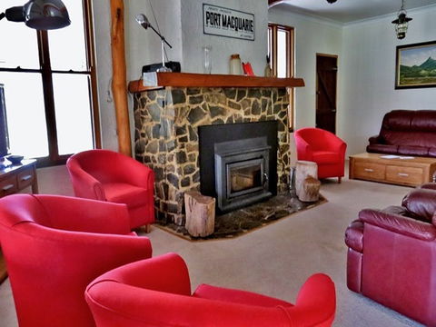 Capertee Homestead - 'Port Macquarie' - Accommodation Batemans Bay 3