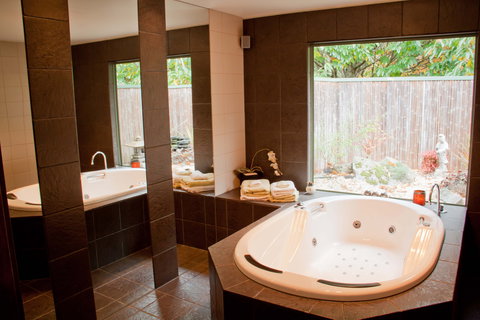 Chestnut Glade - Accommodation Batemans Bay 5