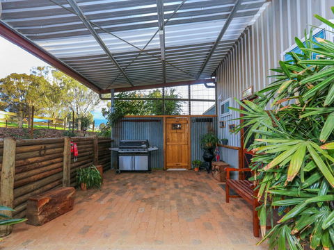 DCs Madra - Accommodation Batemans Bay 2