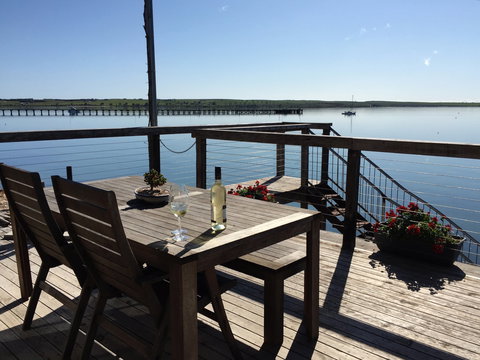 Doi's Ocean Front Apartment - Accommodation Batemans Bay 1