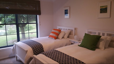 Kia Ora Lookout Retreat - Accommodation Batemans Bay 3