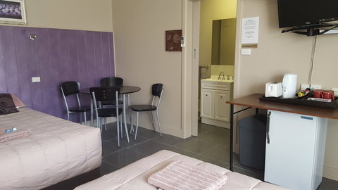 Meeniyan Motel And Bike Hire - Accommodation Batemans Bay 6