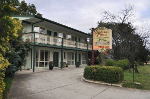 Miranda Lodge - Accommodation Batemans Bay 1