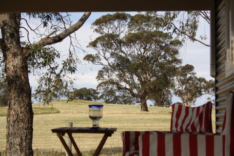 Rabbiters Hut - Accommodation Batemans Bay 2
