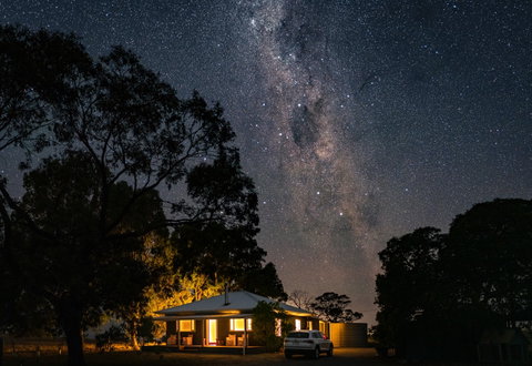 Rabbiters Hut - Accommodation Batemans Bay 8