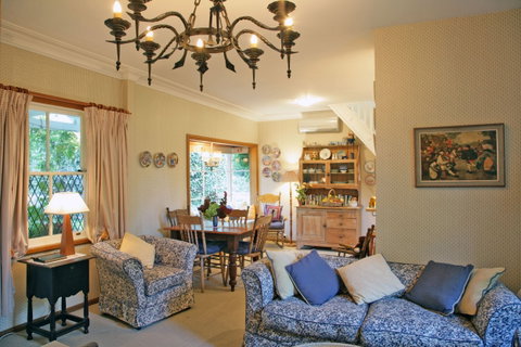 Southdown Cottage Bowral - Accommodation Batemans Bay 2