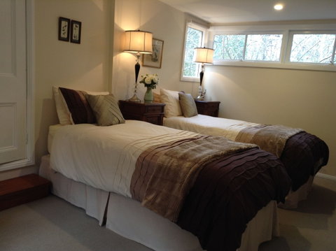 Southdown Cottage Bowral - Accommodation Batemans Bay 3