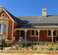 The Monarch Tumut - Accommodation Batemans Bay