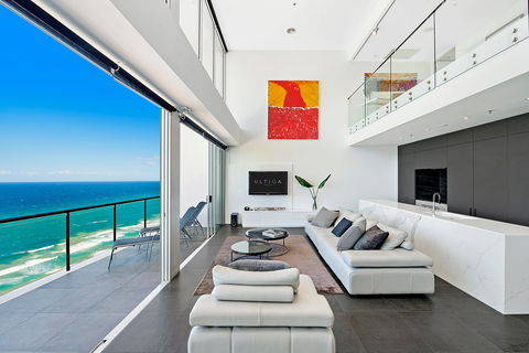 ULTIQA Air On Broadbeach - Accommodation Batemans Bay 0