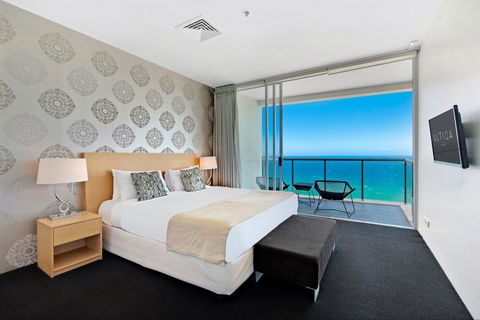 ULTIQA Air On Broadbeach - Accommodation Batemans Bay 2