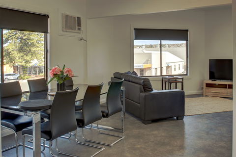AART Apartments - Accommodation Batemans Bay 1