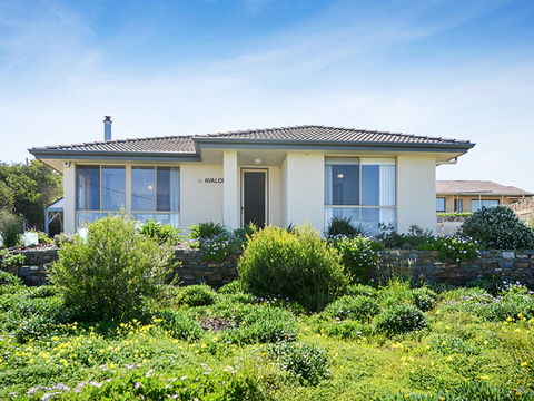 Avalon - Accommodation Batemans Bay 0