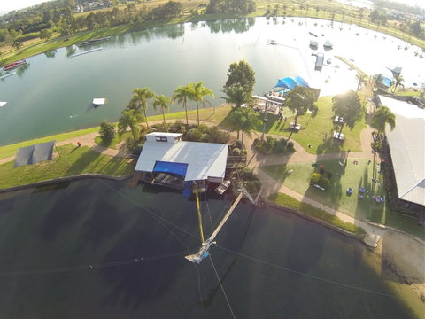 Cables Lodge Accommodation - Accommodation Batemans Bay 0