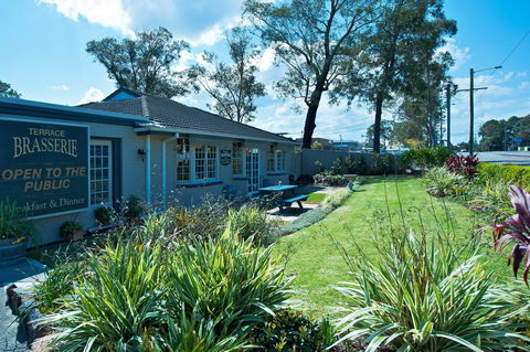 Colonial Terrace Motor Inn And Terrace Brasserie - Accommodation Batemans Bay 2
