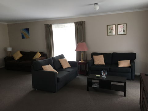 Dartmouth Motor Inn - Accommodation Batemans Bay 2