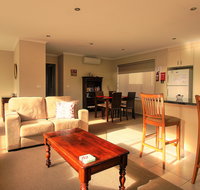 Hobart Villa on Moir - Accommodation Batemans Bay
