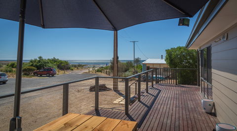 Lady Bay Getaway - Accommodation Batemans Bay 0