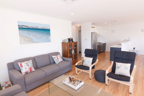 Lady Bay Getaway - Accommodation Batemans Bay 1