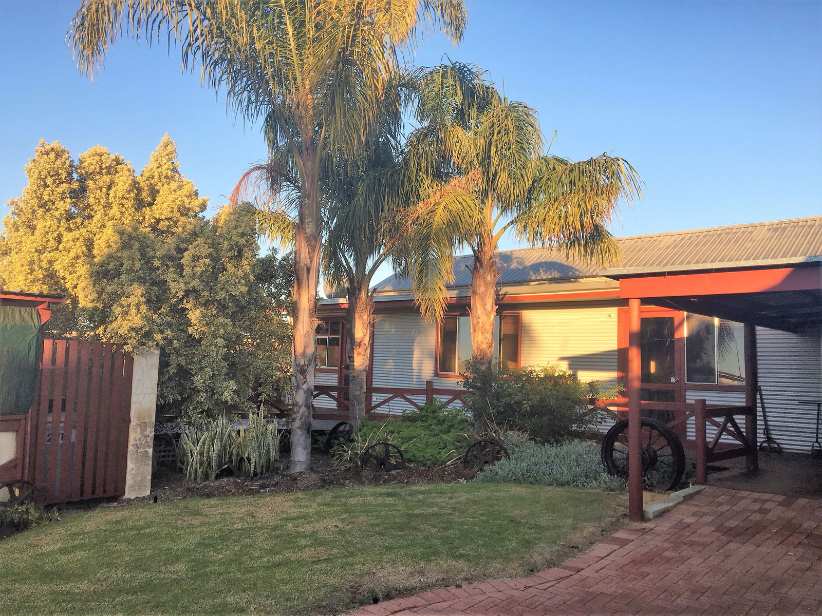 Yathroo WA Accommodation Batemans Bay