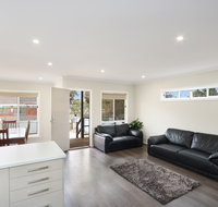 Silver Hill Townhouse - Accommodation Batemans Bay