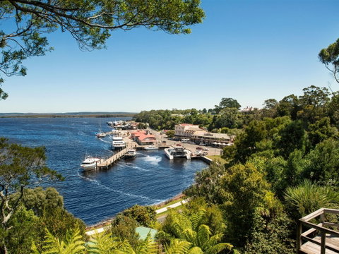 Strahan Village - Accommodation Batemans Bay 2