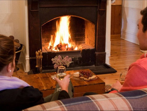 Brown's House Bed & Breakfast - Accommodation Batemans Bay 0