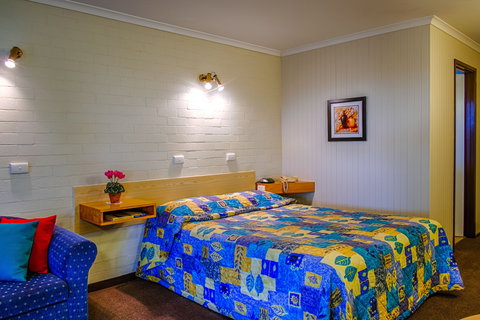 Country Roads Motor Inn - Accommodation Batemans Bay 1