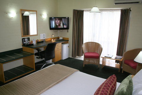 Grand Country Lodge - Accommodation Batemans Bay 0