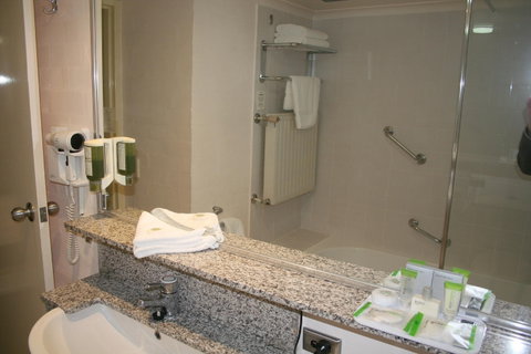 Grand Country Lodge - Accommodation Batemans Bay 2