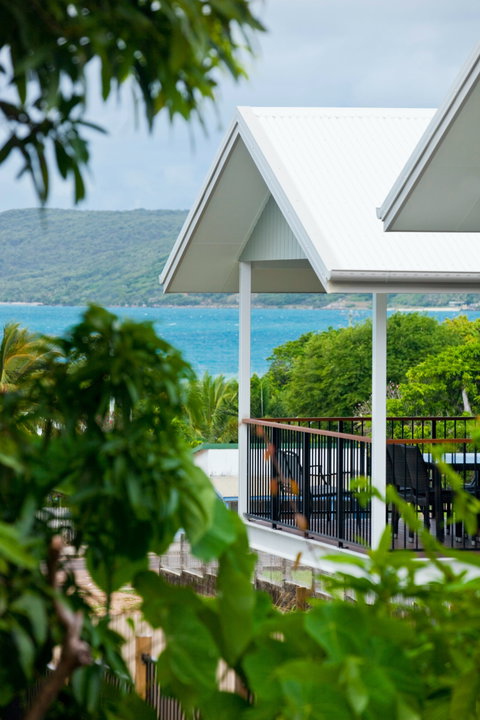 Island Villas And Apartments - Accommodation Batemans Bay 0