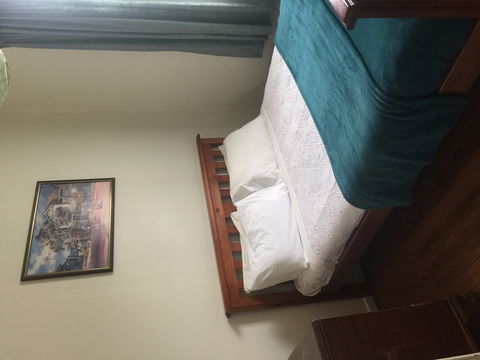 Lake Leake Inn - Accommodation Batemans Bay 1