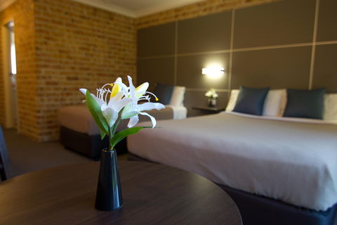 Lakeview Hotel Motel - Accommodation Batemans Bay 0