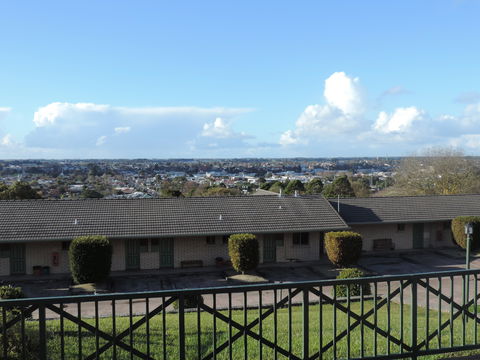 Lakes Resort Mount Gambier - Accommodation Batemans Bay 1