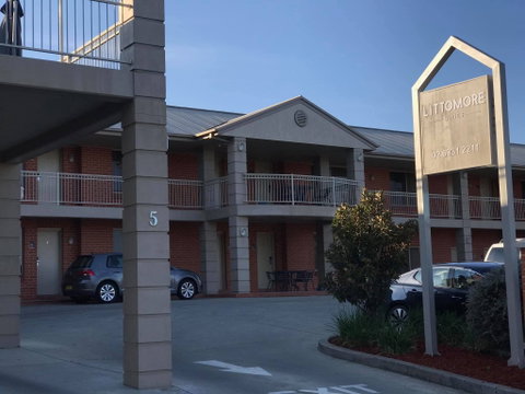 Littomore Hotel And Suites - Accommodation Batemans Bay 0