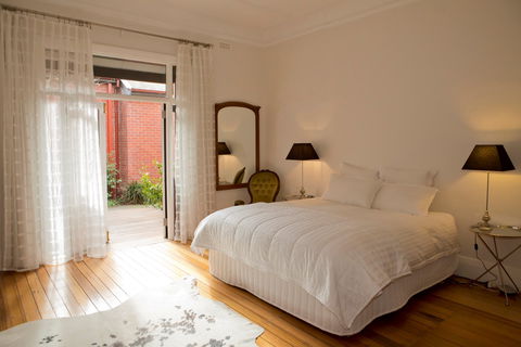 Mollisons - Accommodation Batemans Bay 1