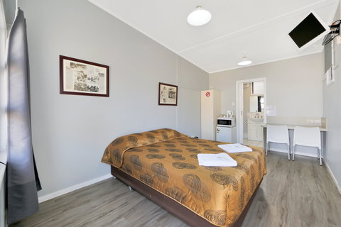 Ned Kelly's Motel - Accommodation Batemans Bay 1