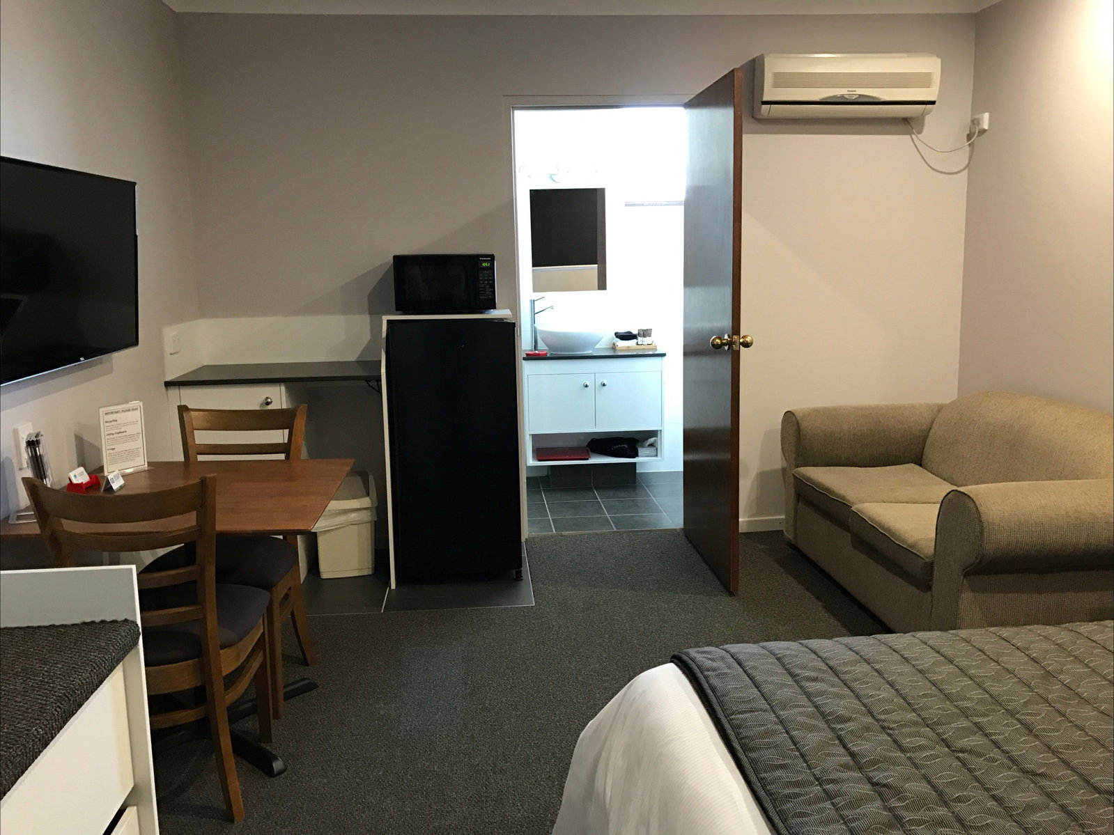 Warral NSW Accommodation Batemans Bay
