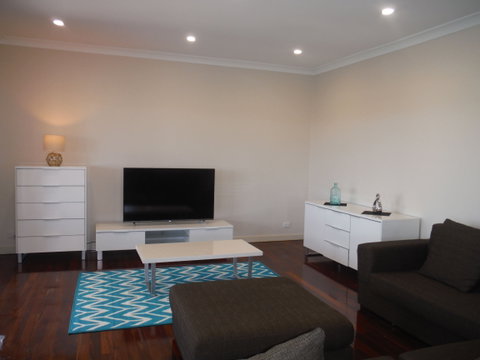 Stately Waters - Accommodation Batemans Bay 2