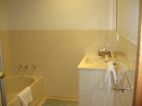 Tarrawingee Holiday Unit - Accommodation Batemans Bay 0