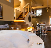 The Edge Villa - Hunter Valley Luxury Escape - Accommodation Batemans Bay