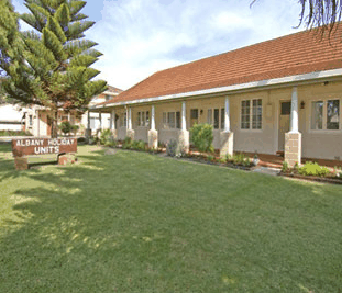 Albany Holiday Units - Accommodation Batemans Bay