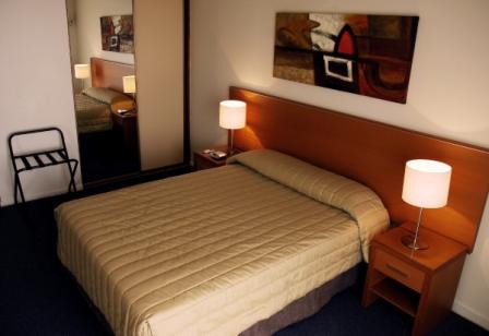 Metro Hotel & Apartments Gladstone - Accommodation Batemans Bay 1