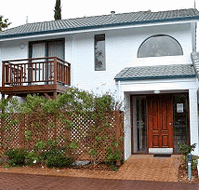Dolphin Lodge - Accommodation Batemans Bay