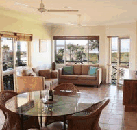 Moonlight Bay Suites - Accommodation Batemans Bay