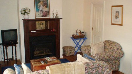 Albury Cottages - Accommodation Batemans Bay 4